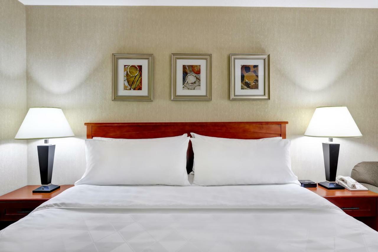 Holiday Inn Guelph Hotel & Conference Centre, An Ihg Hotel Exterior foto